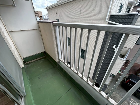 バルコニー　※別号室の写真です。