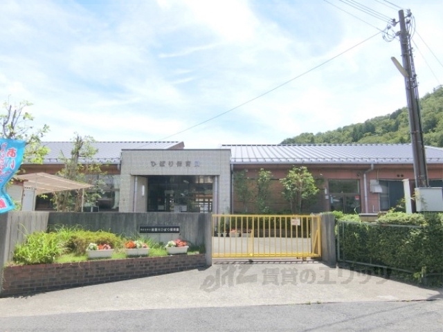 幼稚園・保育園　能登川ひばり保育園（幼稚園・保育園）まで850m