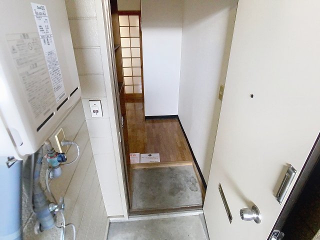 玄関　2025年6月撮影※現況を優先致します。