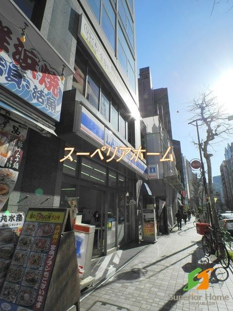 コンビニ　ローソン人形町駅前店（コンビニ）まで160m