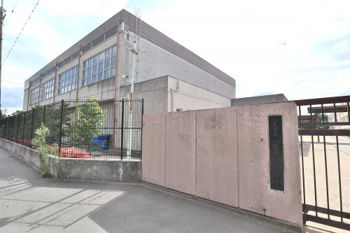 中学校　八尾市立八尾中学校（中学校）まで393m