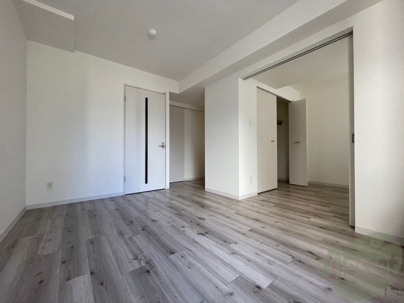 居室・リビング　広くてきれいなリビングです！快適に過ごせそうですね。