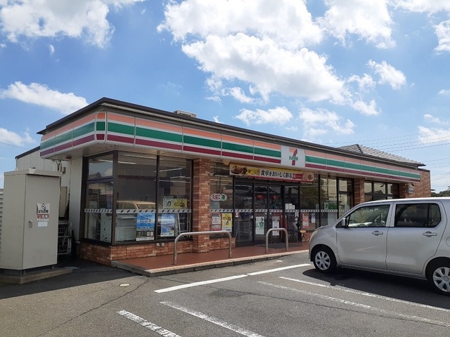 コンビニ　セブンイレブン東大沼２丁目店（コンビニ）まで450m