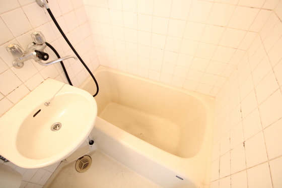 バス・シャワールーム　※他号室の写真になります