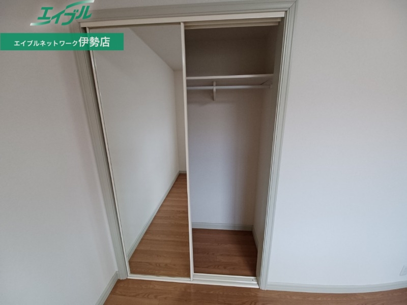 収納　同建物の別部屋写真です