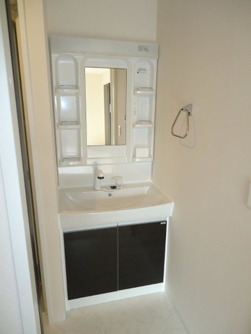 洗面設備　忙しい朝には欠かせない洗面所です