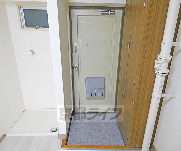 玄関　玄関です。