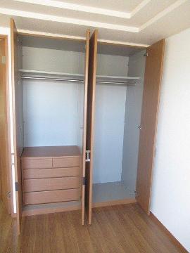 グランベル　収納　クローゼット