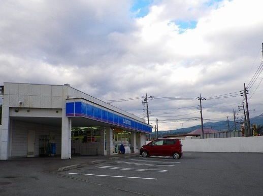 コンビニ　ローソン 裾野バイパス岩波店（コンビニ）まで750m