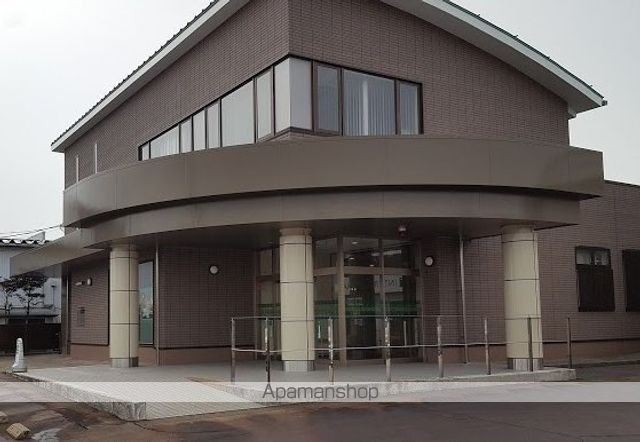 銀行　第四銀行姥ケ山店（銀行）まで450m