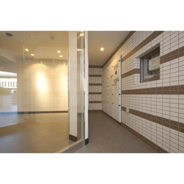 ロビー　清潔なエントランスです