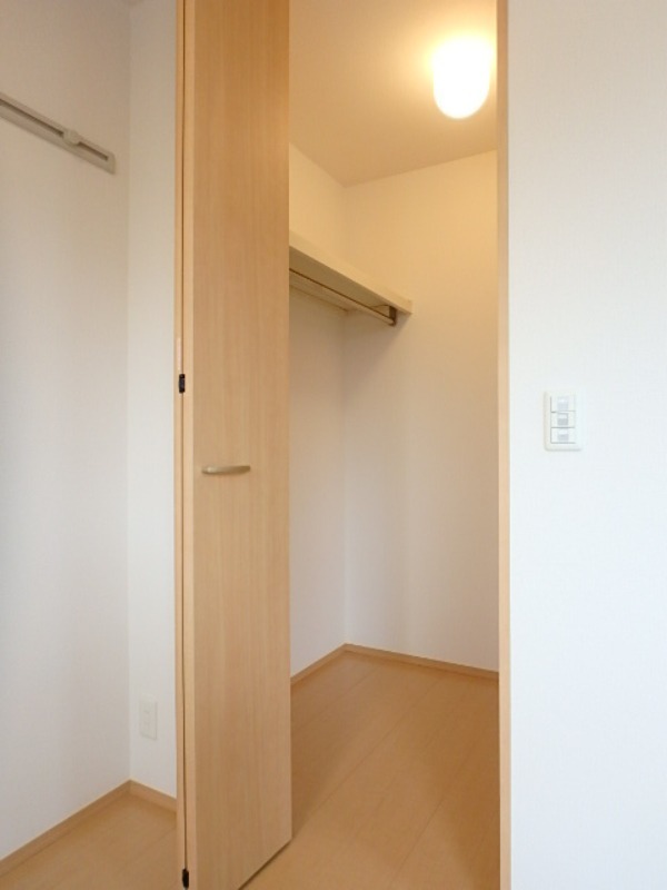 収納　図面と現状に相違がある場合には現状を優先