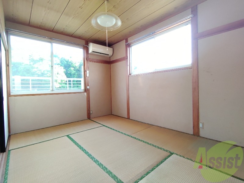 その他部屋・スペース　こちらの和室も綺麗で寝室としてお使いいただけます。