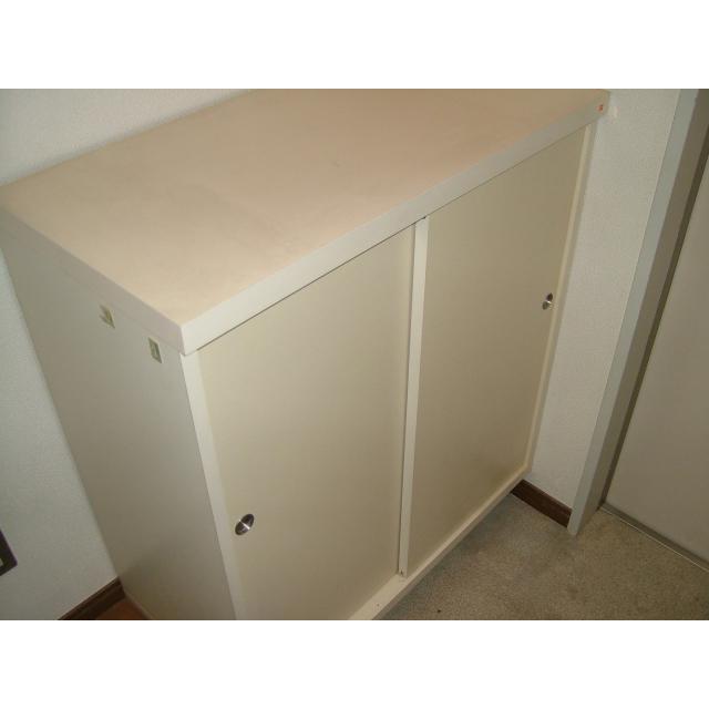 収納　シューズボックス