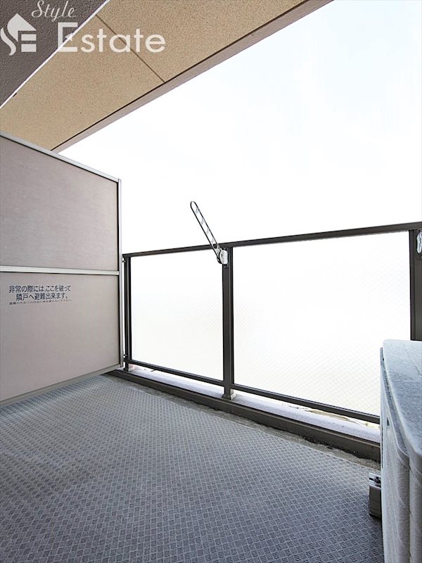 バルコニー　バルコニー