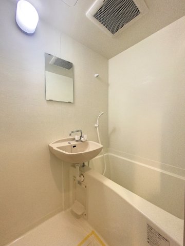 バス・シャワールーム　バスルーム