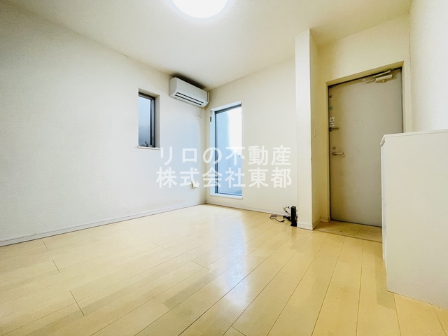 居室・リビング　写真は別部屋参考写真★