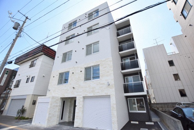 建物外観　☆地下鉄東豊線【美園】駅まで徒歩3分！