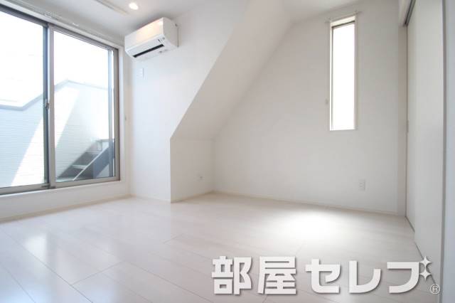 居室・リビング　同タイプのイメージ写真です。