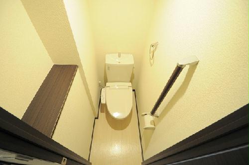 トイレ　実際のお部屋と異なる場合がございます