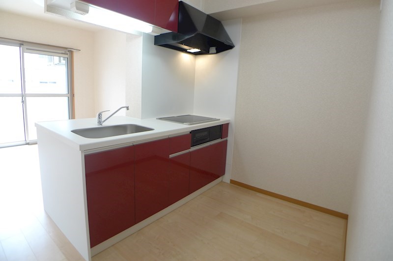 キッチン　写真は別室