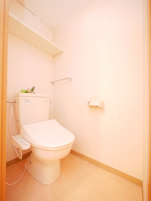 トイレ　人気のウォシュレットが設置されています！！