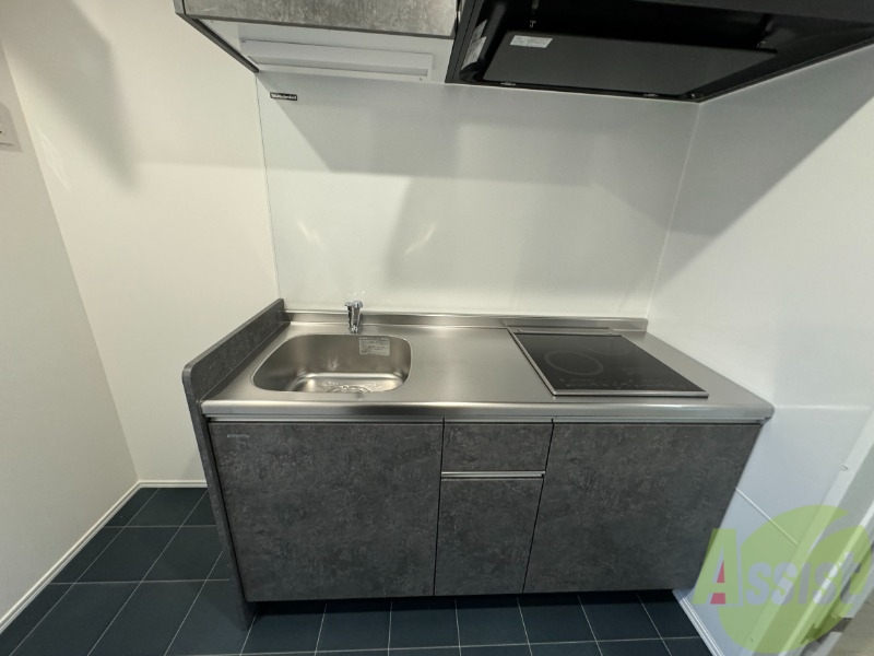 キッチン　キッチンは作業台もあり広めなので使いやすそうですね。