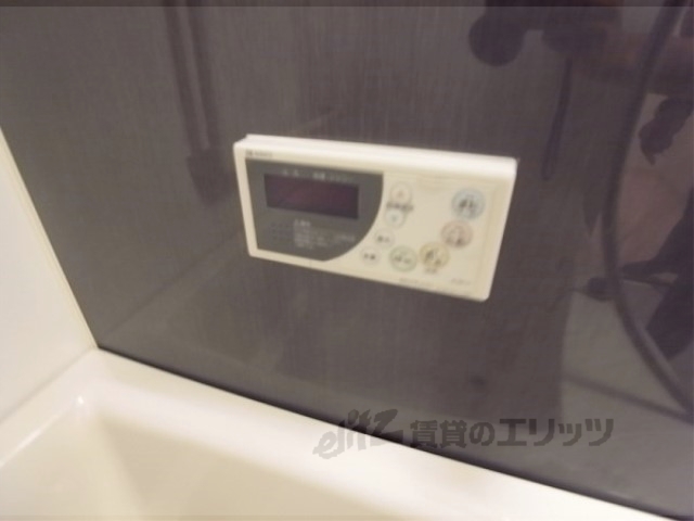 その他設備　給湯器リモコン