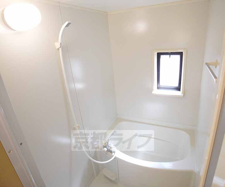 バス・シャワールーム　綺麗な浴室です。