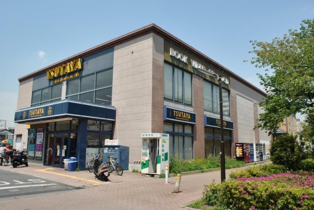 レンタルビデオ　TSUTAYA光が丘店（レンタルビデオ）まで131m