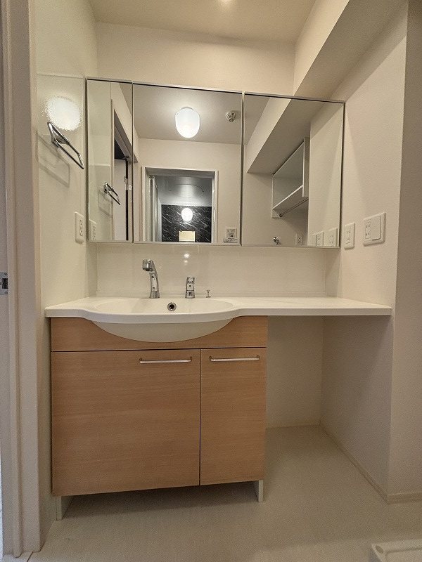 洗面設備　※掲載情報と物件の現況が異なる場合、現況を優先するものとしま
