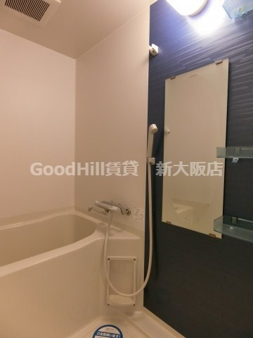 バス・シャワールーム　SERENiTE新大阪弐番館