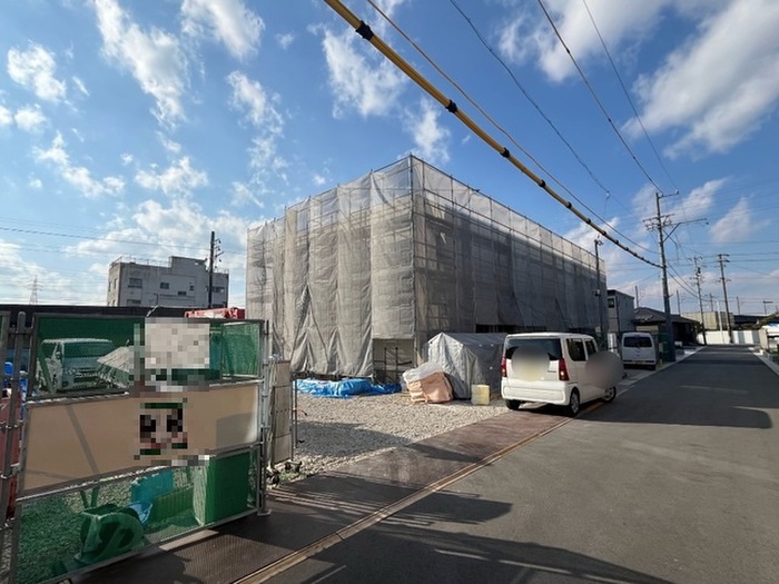 建物外観　建築中