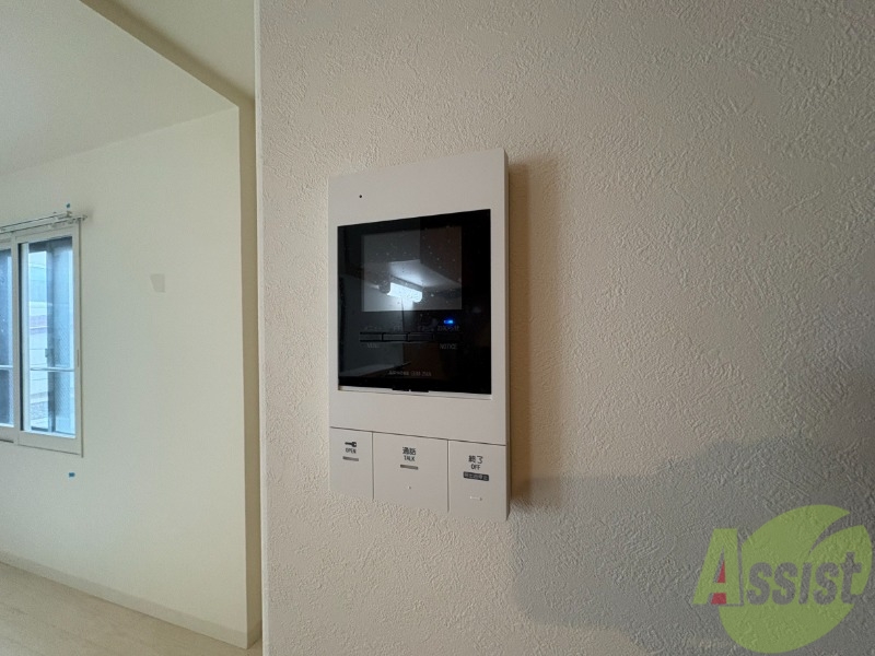 セキュリティ　ＴＶモニター付インターホンです。来客者の顔が見えるので安心！