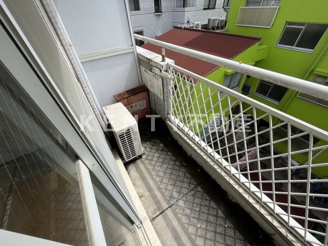 バルコニー　バルコニー付きです