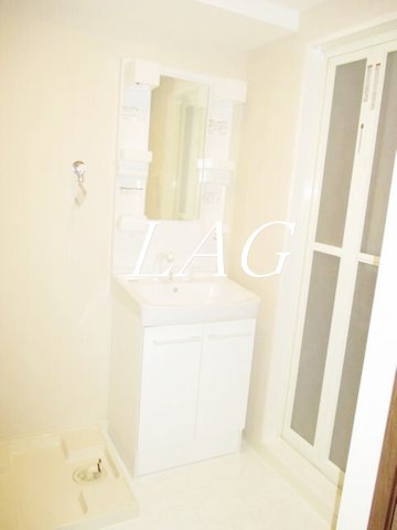 洗面設備　洗面台です。