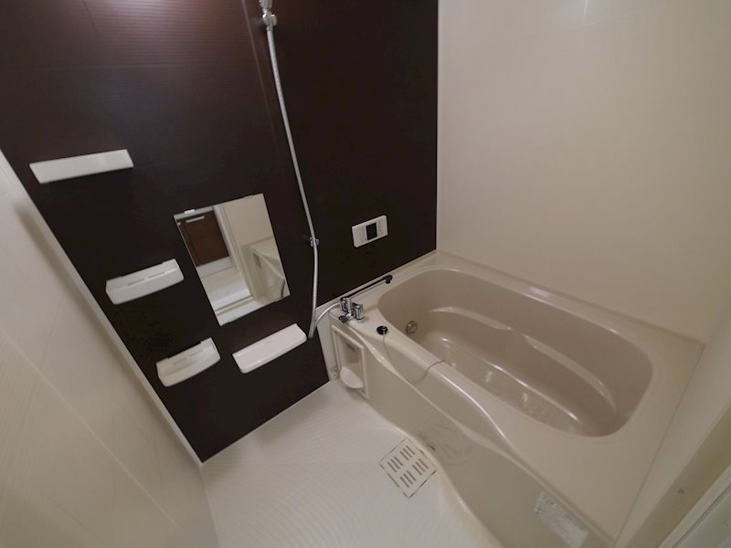 バス・シャワールーム　浴室　※別号室参考写真