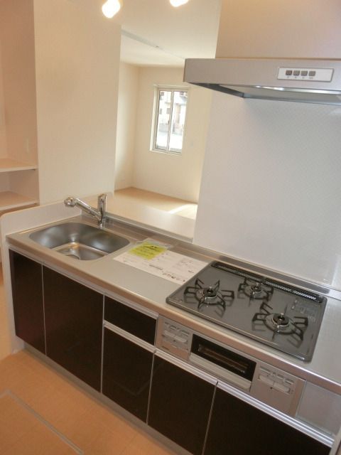 キッチン　お料理しやすい3口ガスコンロ