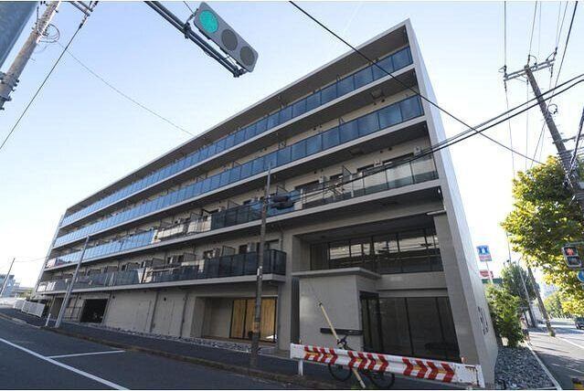 建物外観　オートロック完備