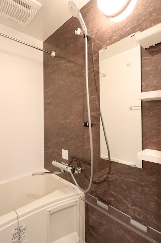 バス・シャワールーム　日々の疲れを癒すお風呂です♪