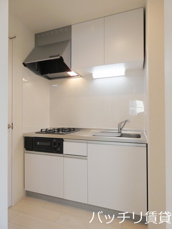 キッチン　同型タイプの為、現状を優先いたします。