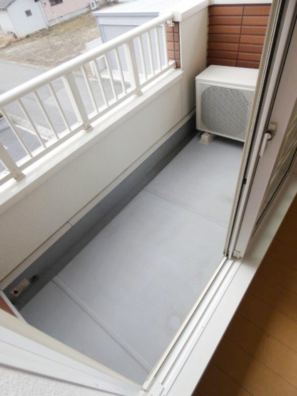 バルコニー　図面と現状に相違がある場合には現状を優先