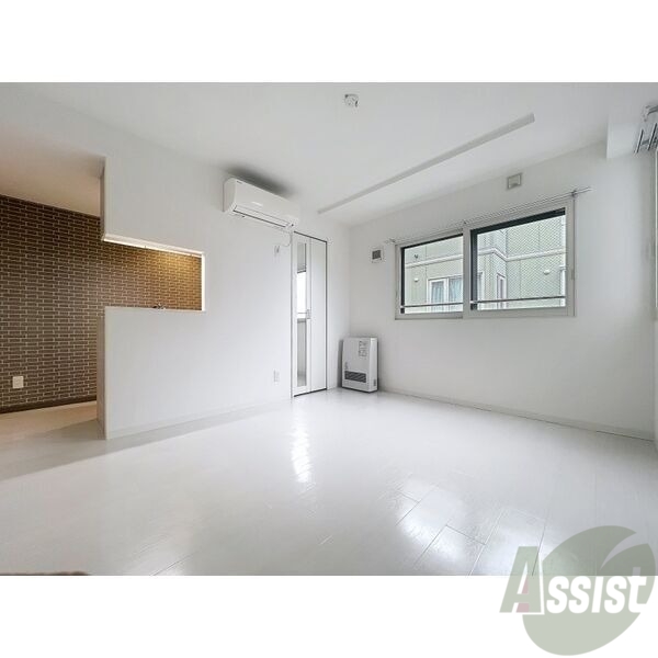 居室・リビング　広くてキレイなお部屋が広がっていて、充実した生活が送れそう。