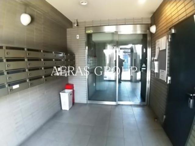 エントランス　エントラス