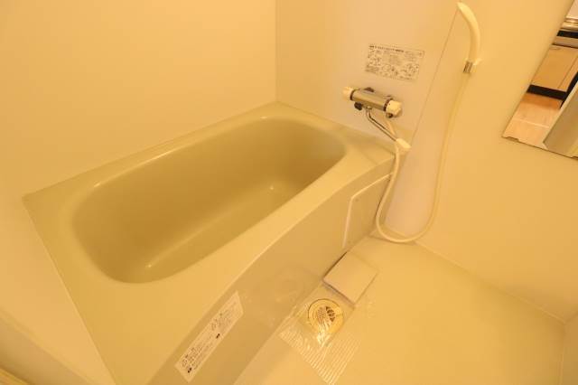 バス・シャワールーム　綺麗なお風呂です♪