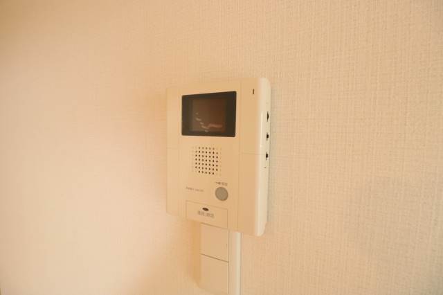 セキュリティ　モニター付きインターホンで安心です♪