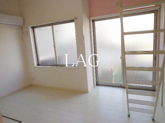 居室・リビング　洋室のお部屋です。