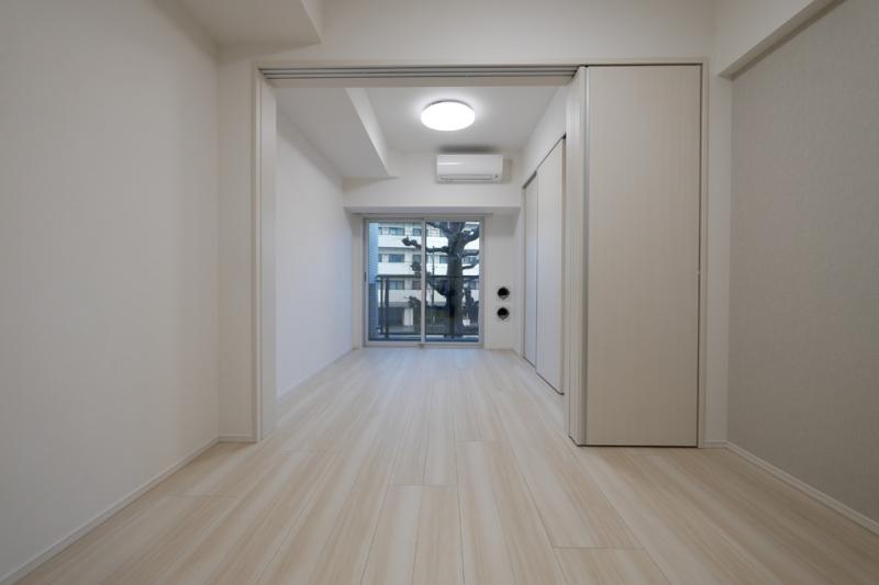 居室・リビング　■エアコン■24時間換気システム■ダウンライト