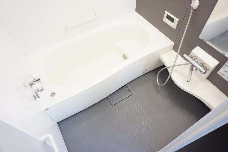 バス・シャワールーム　浴室