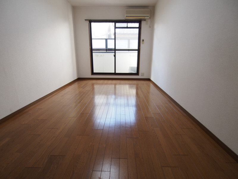 居室・リビング　反転タイプお部屋写真【208】